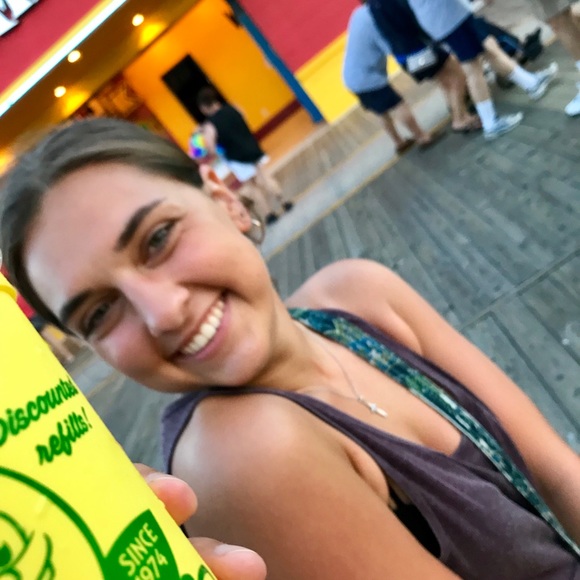 Meet your Posher, Emma - Picture 1 of 1